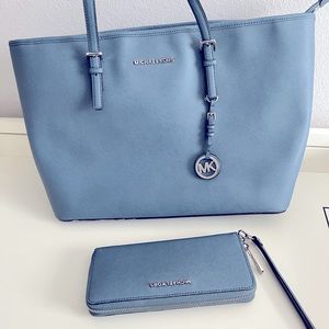 Michael Kors travel tote bag with matching wallet blue color